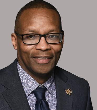Dr. Kelvin Butts