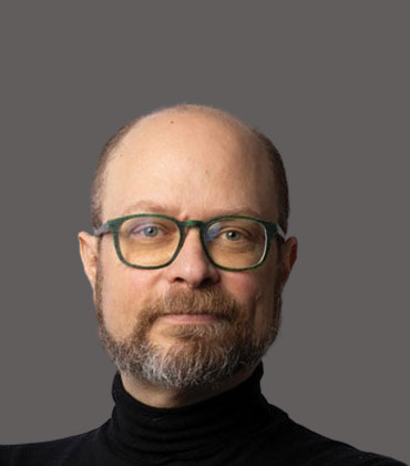Dr. Robert Reuter Dr. Robert Reuter